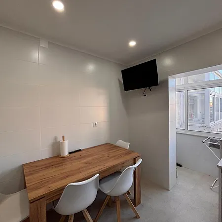 Apartamento Charming Baixa Iv - 3 *