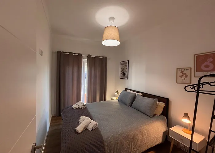 Charming Baixa Iv - 3 アパート *